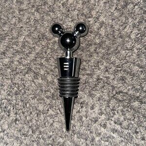 Excellent Disney Chrome Mickey Mouse Wine Bottle Stopper